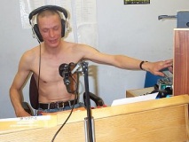 Gabba \"It\'s Getting hot in here\"